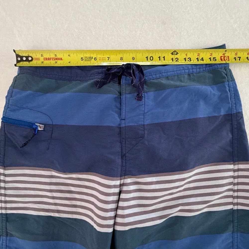 Patagonia Men 32 Board Shorts Blue Striped Nylon Swim Trunks Zip Pocket 9 Inseam